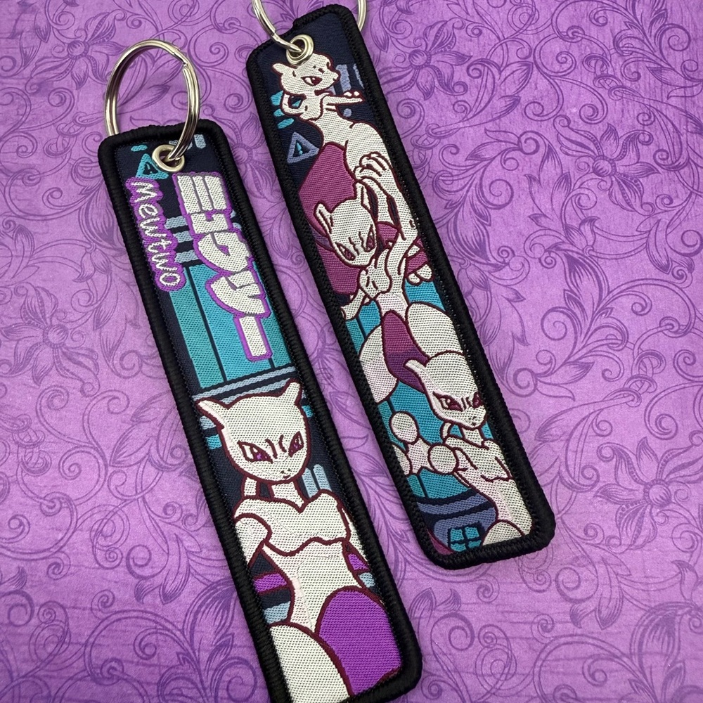 1 Piece Double Sided 5 Inch Pokemon Mewtwo Keychain